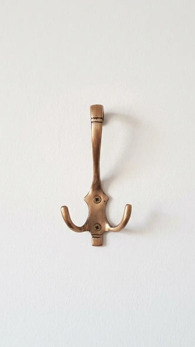 Patère vintage en bronze doré - solide et élégante! - TokoLausanne