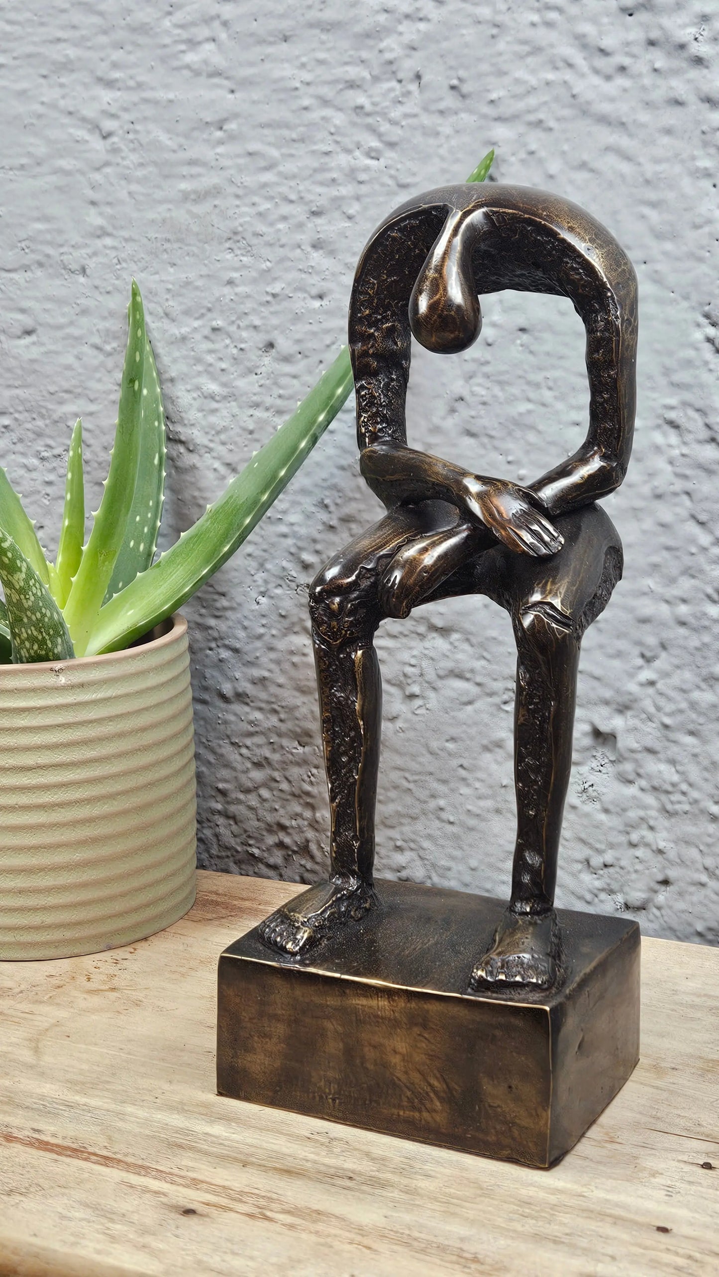 Statue en Bronze - Figure Humaine Contemplative Tokolausanne