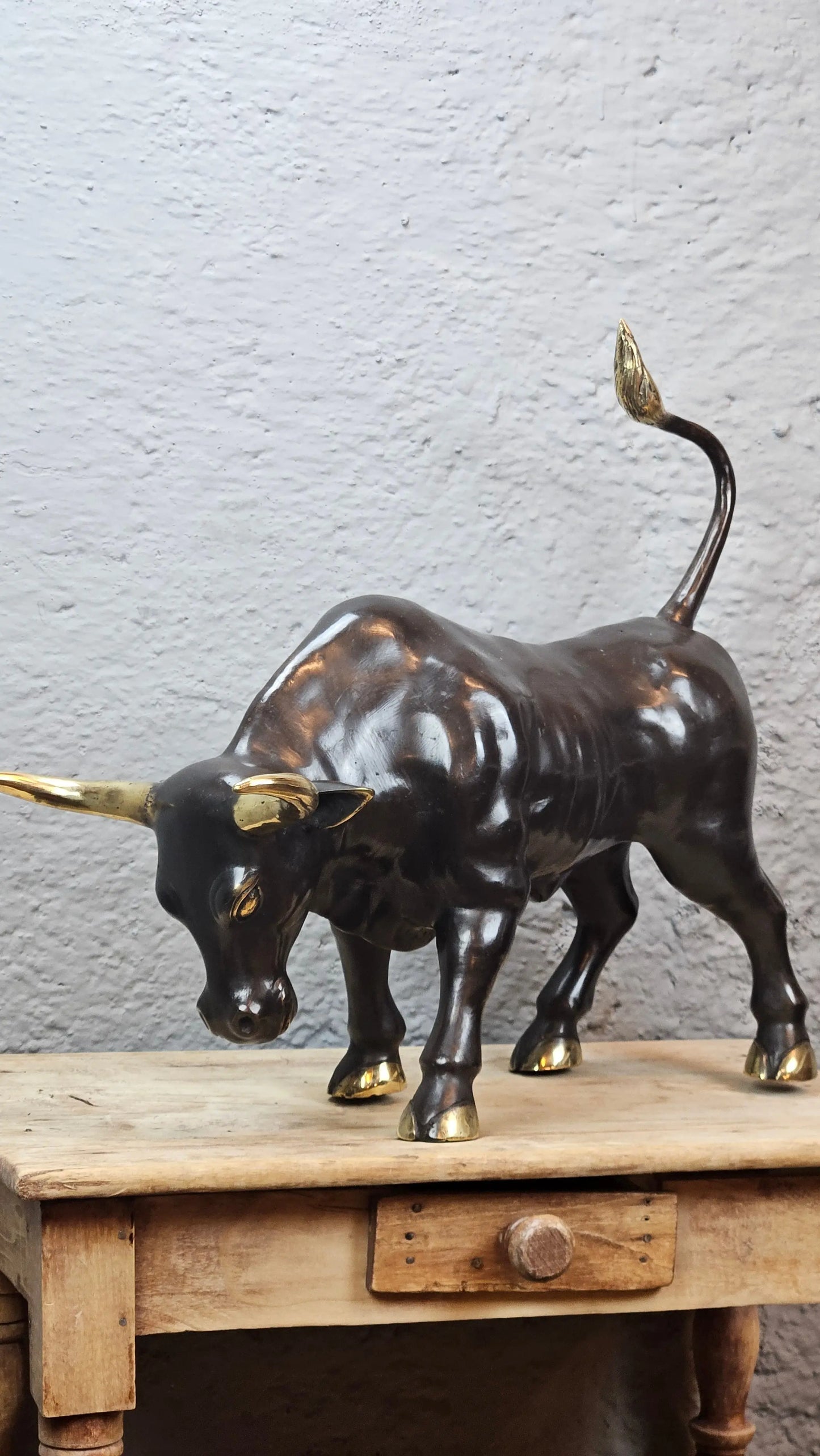 Statue Décorative Taureau en bronze Tokolausanne