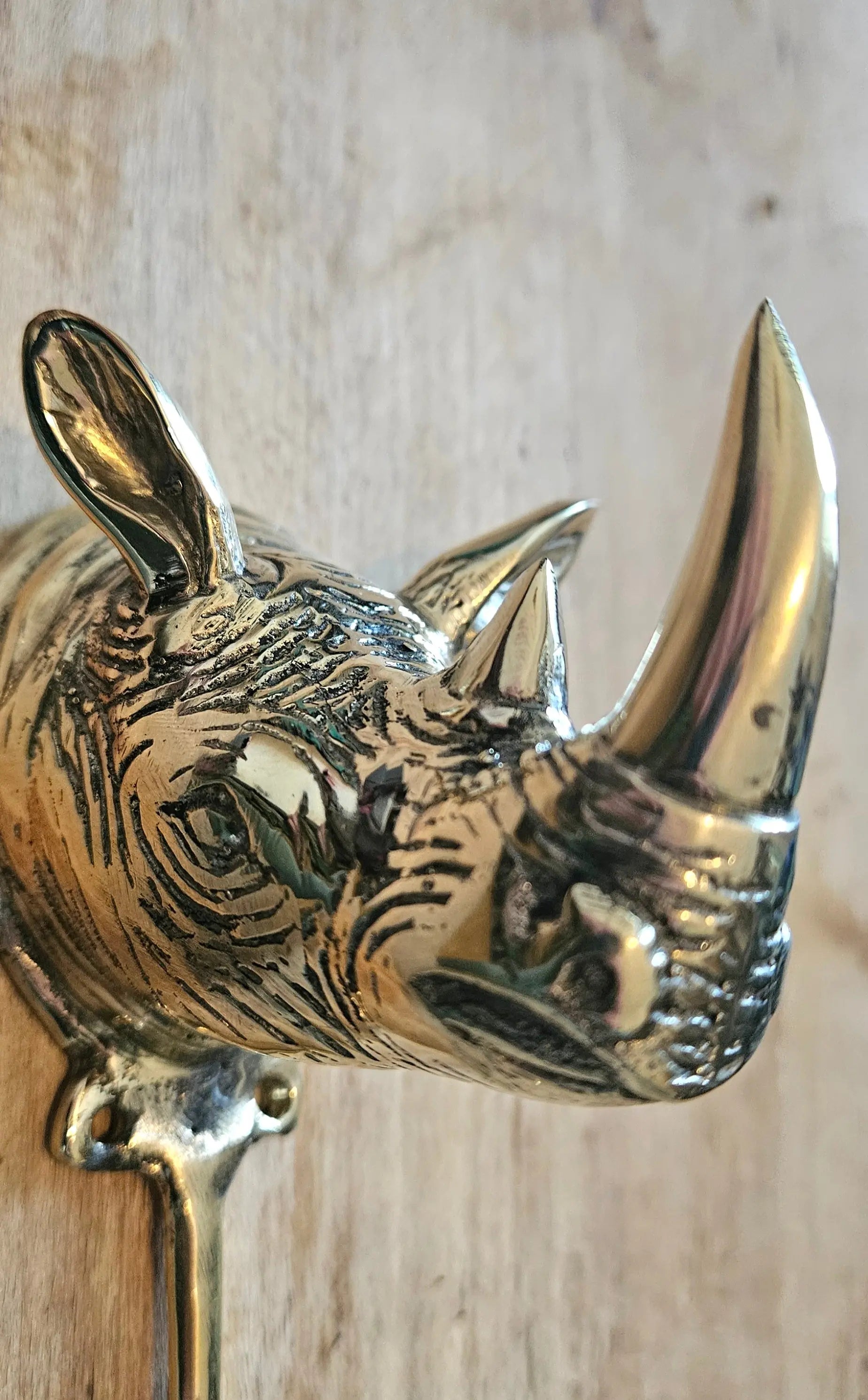 Crochet / Patère Rhinocéros en Bronze doré Tokolausanne