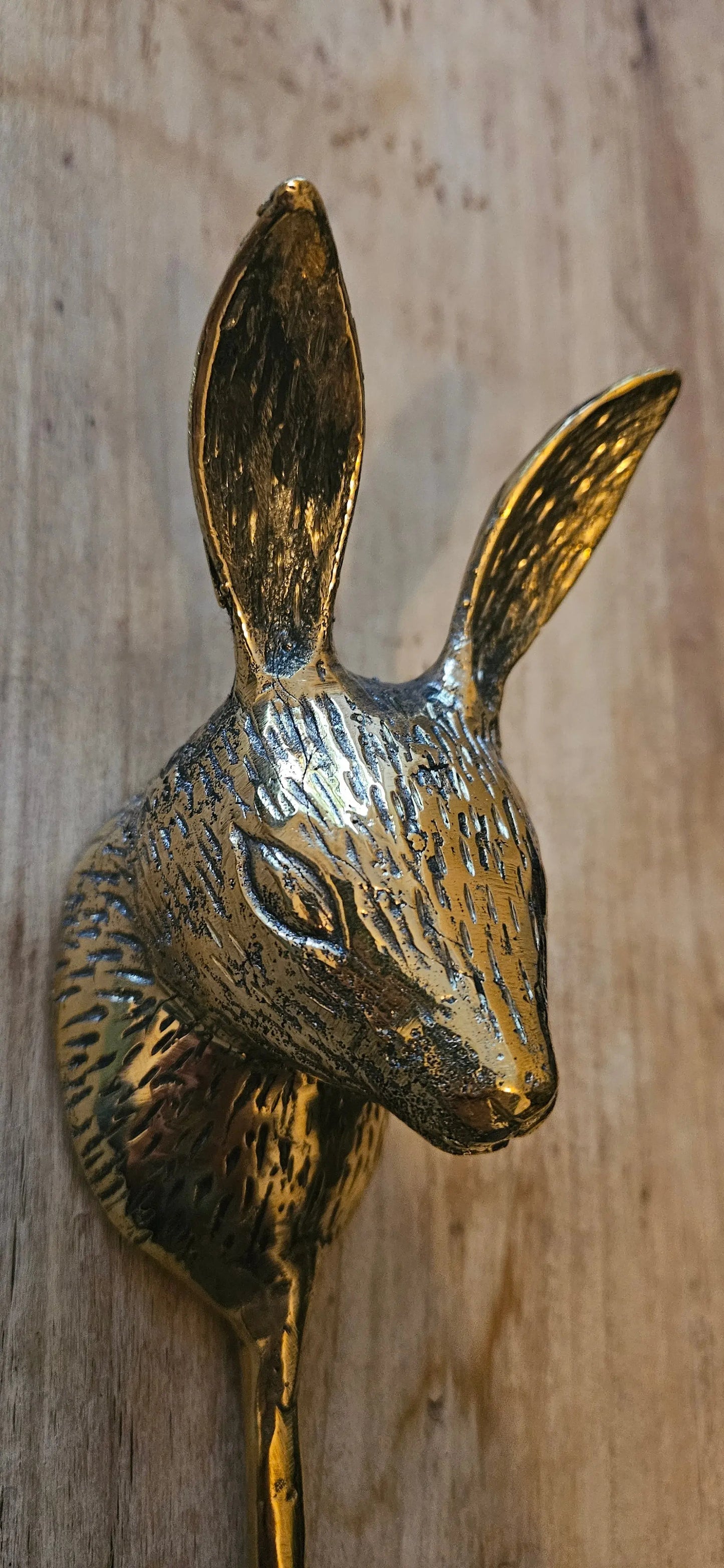 Patère Murale Tête de Lapin en Bronze - Crochet Décoratif Original Tokolausanne