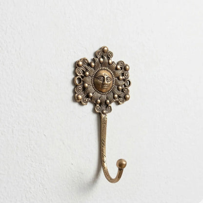 Patère murale vintage en bronze-motif soleil d'été - TokoLausanne