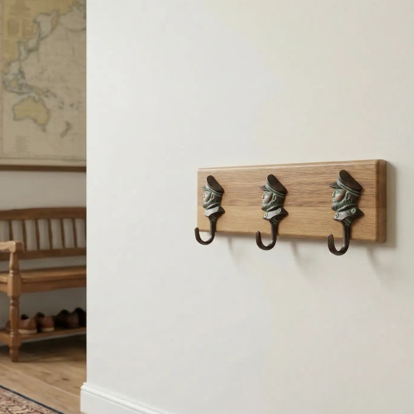 3 crochets marin sur planche du chêne - TokoLausanne