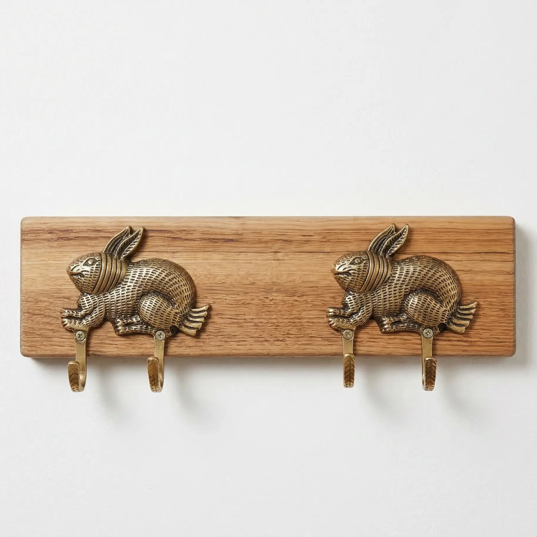 Porte-manteau en bois avec lapins dorés - Décor Pâques! - TokoLausanne