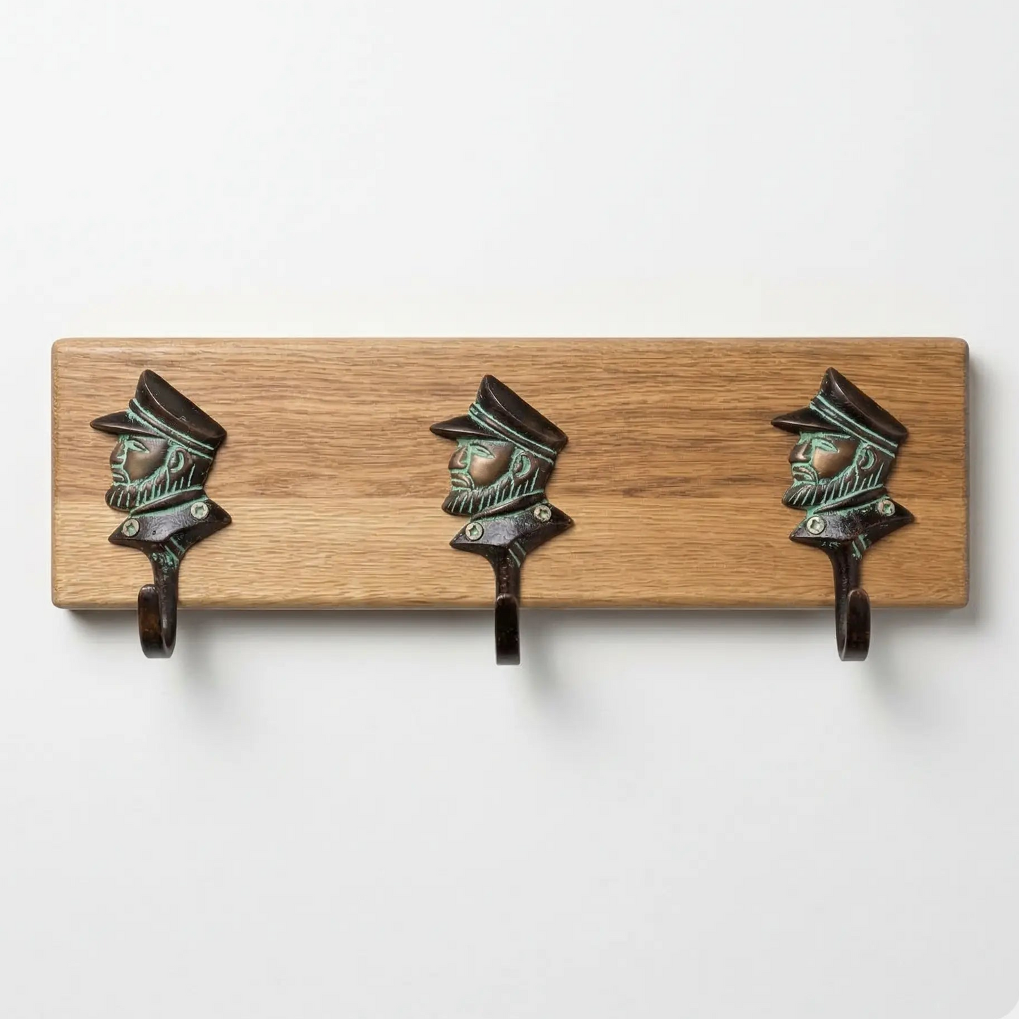 3 crochets marin sur planche du chêne - TokoLausanne