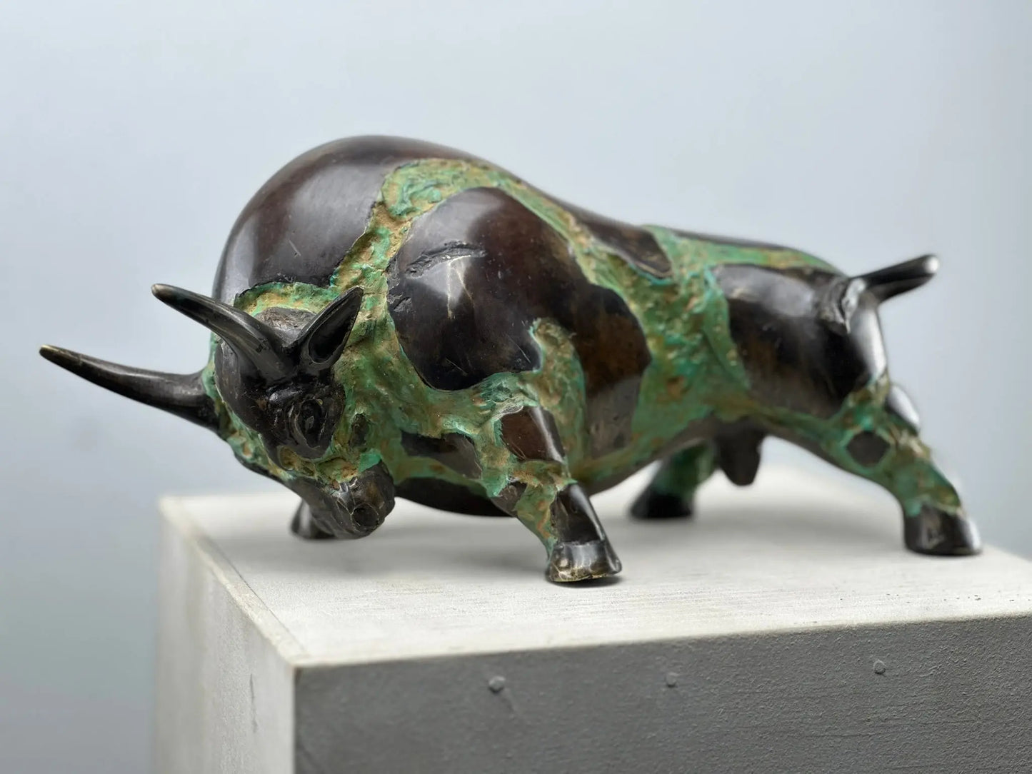 Le Taureau de Crète en Bronze TokoLausanne 