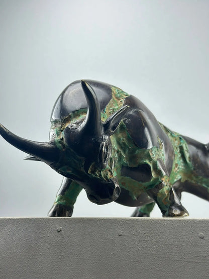 Le Taureau de Crète en Bronze TokoLausanne 