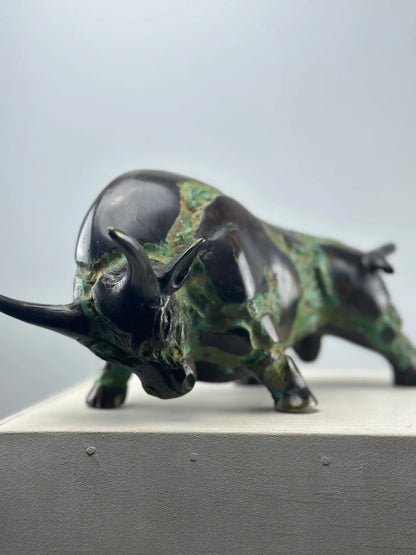 Le Taureau de Crète en Bronze TokoLausanne 