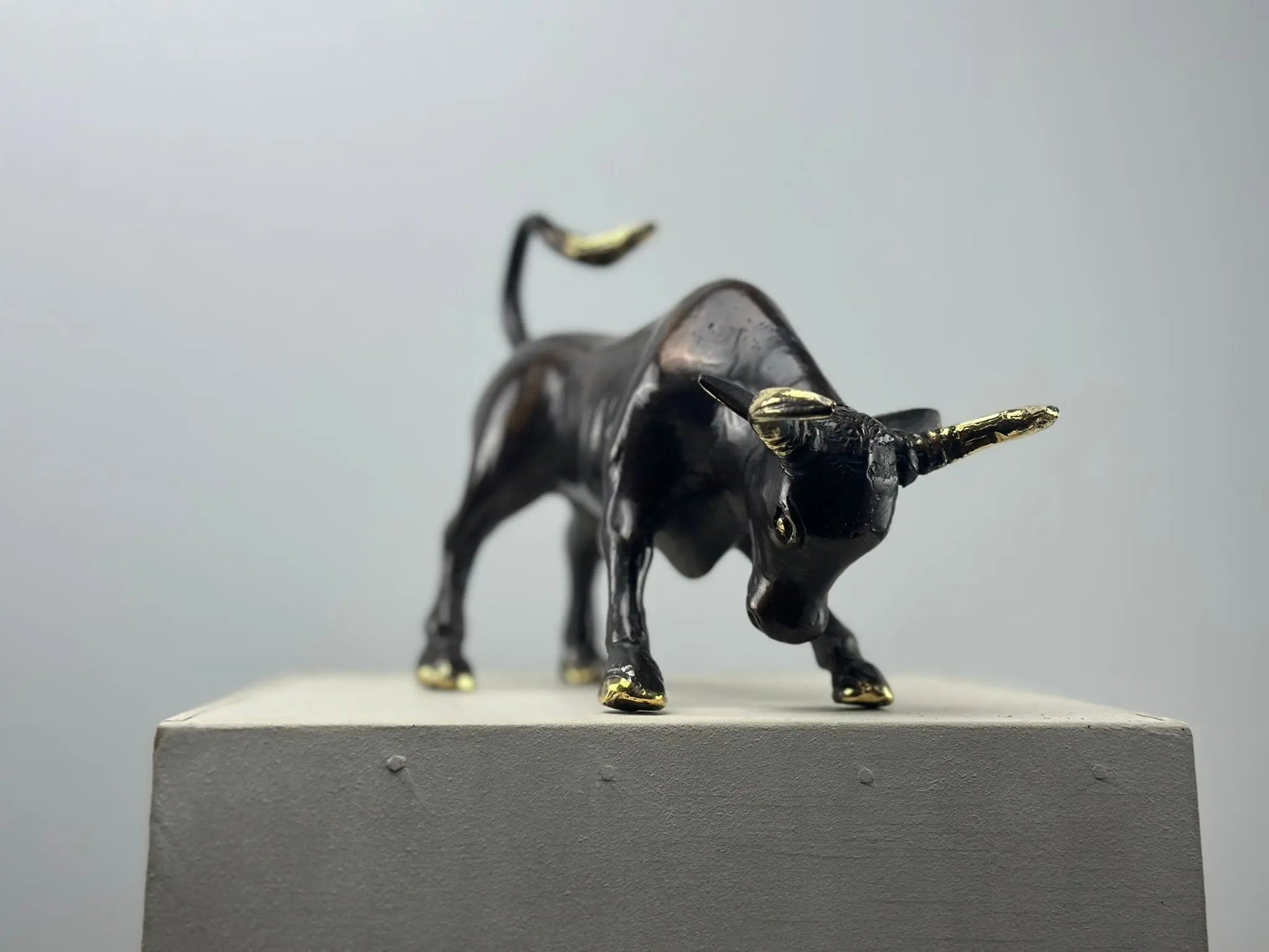 Le Taureau de Combat en Bronze TokoLausanne 
