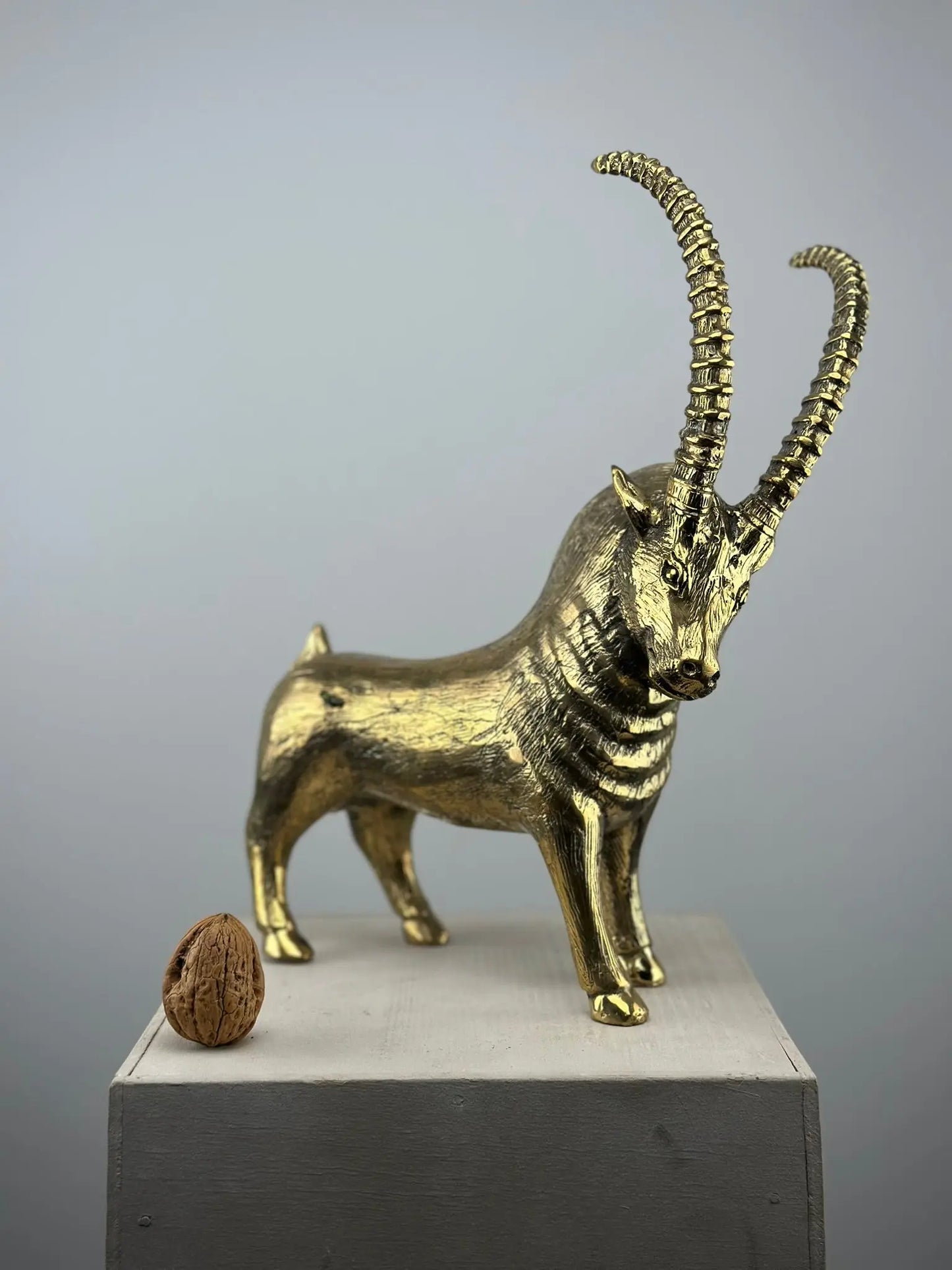 Bouquetin en bronze doré