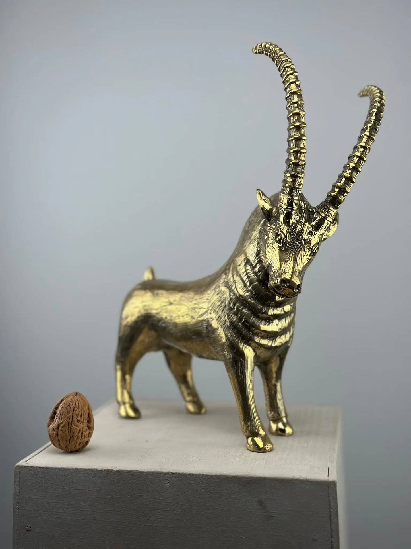 Bouquetin en bronze doré
