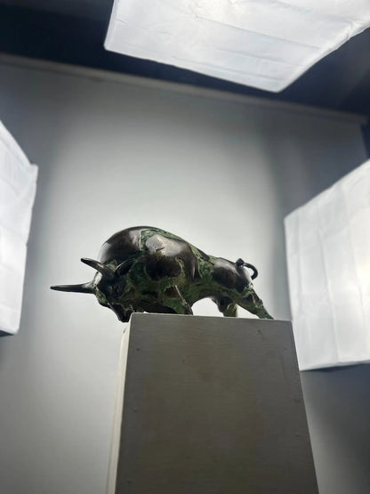 Le Taureau en Bronze TokoLausanne 