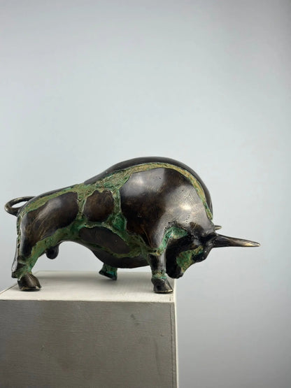 Le Taureau en Bronze TokoLausanne 