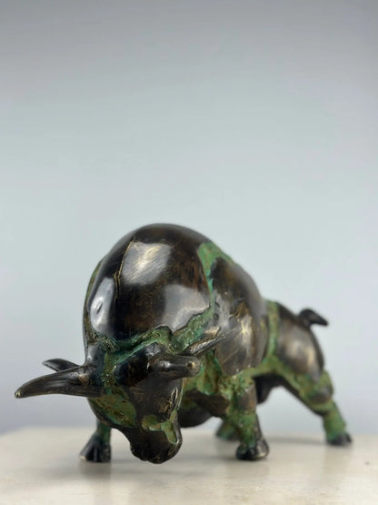 Le Taureau en Bronze TokoLausanne 