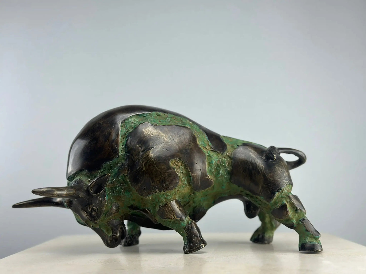 Le Taureau en Bronze TokoLausanne 