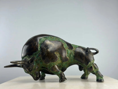 Le Taureau en Bronze TokoLausanne 
