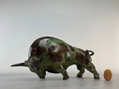 Le Taureau en Bronze TokoLausanne 