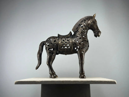 Sculpture de Cheval Ajourée en Bronze TokoLausanne 