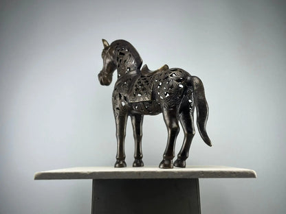 Sculpture de Cheval Ajourée en Bronze TokoLausanne 