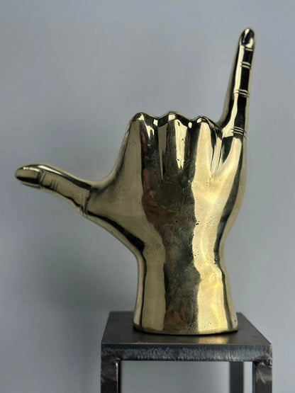 Sculpture de Main Shaka en Bronze Doré TokoLausanne 