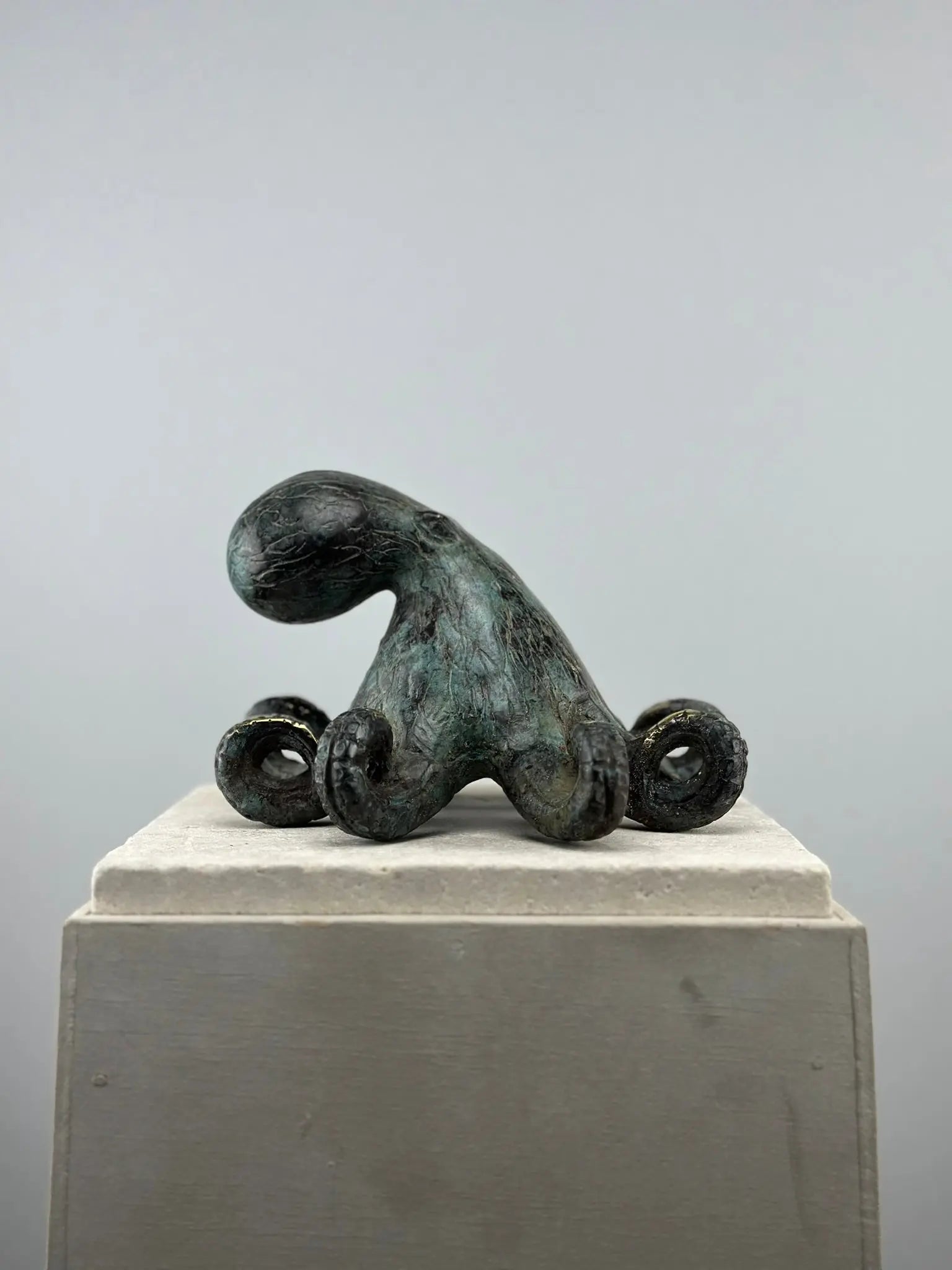 Statue de pieuvre en bronze patiné TokoLausanne 