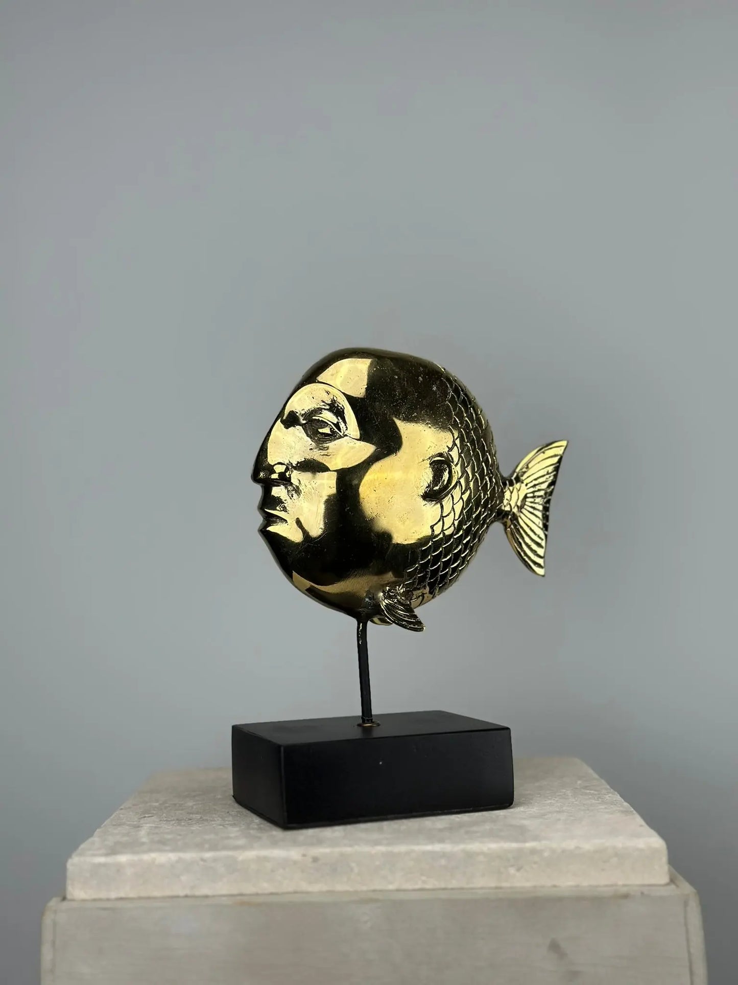 Sculpture de Poisson-Visage en Bronze Doré TokoLausanne 