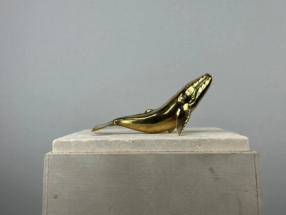 Petite baleine en bronze TokoLausanne 