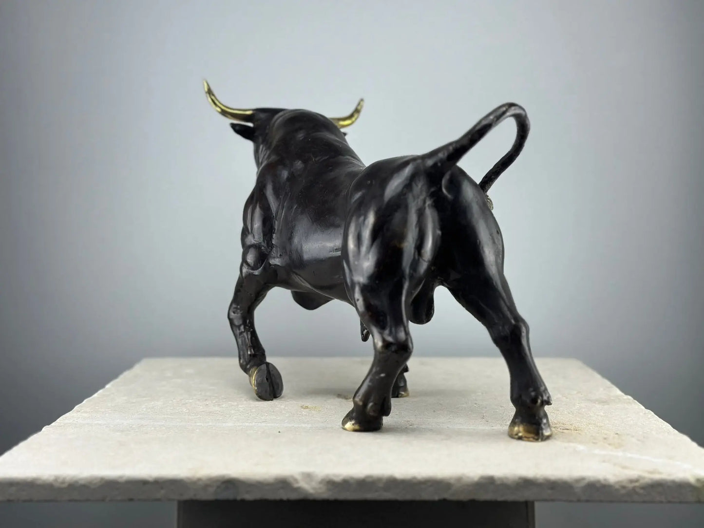 Torreau en bronze TokoLausanne 