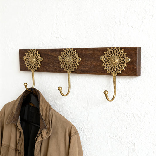 Porte-manteau mural 3 crochets style oriental bronze Tokolausanne