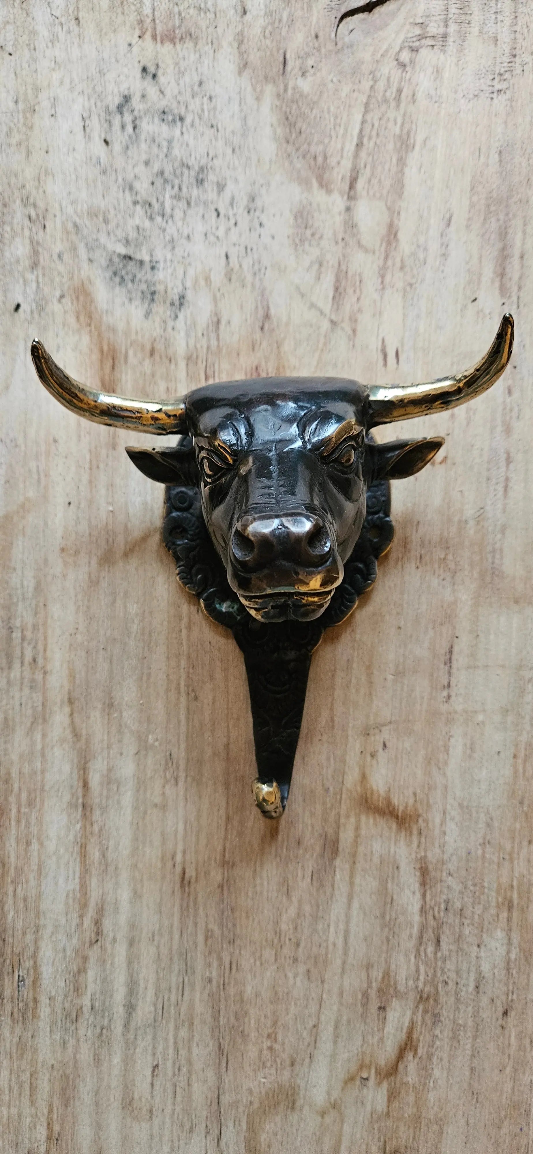 patere buffle en bronze