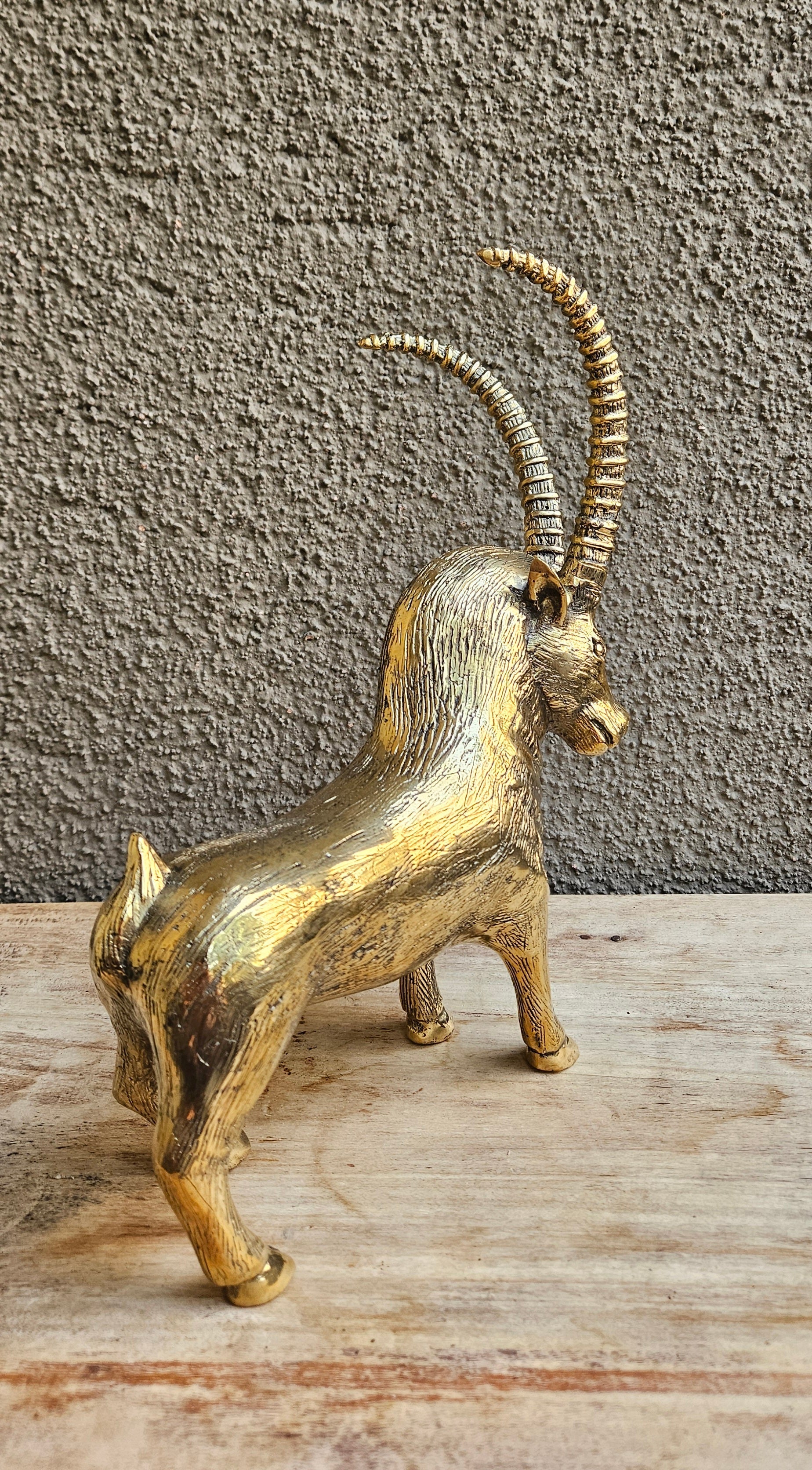 Bouquetin en bronze doré Tokolausanne