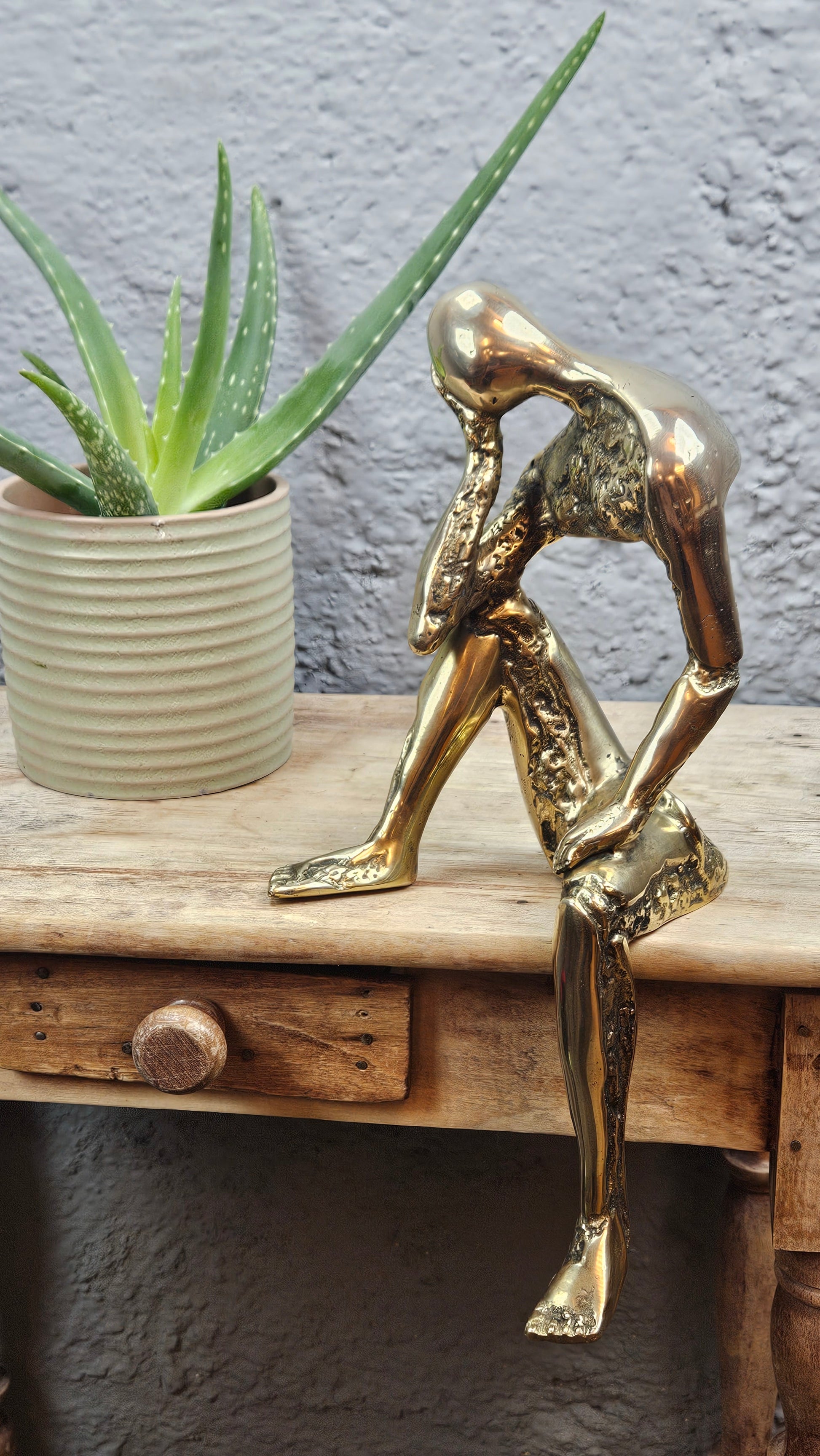 Penseur en bronze doré Tokolausanne