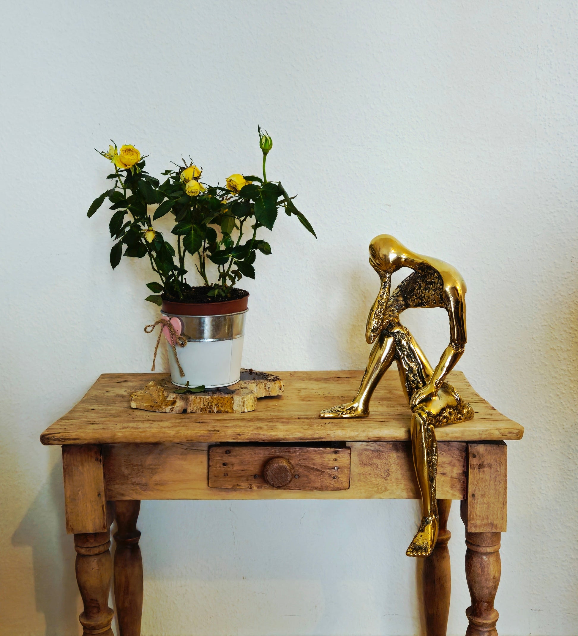 Penseur en bronze doré Tokolausanne