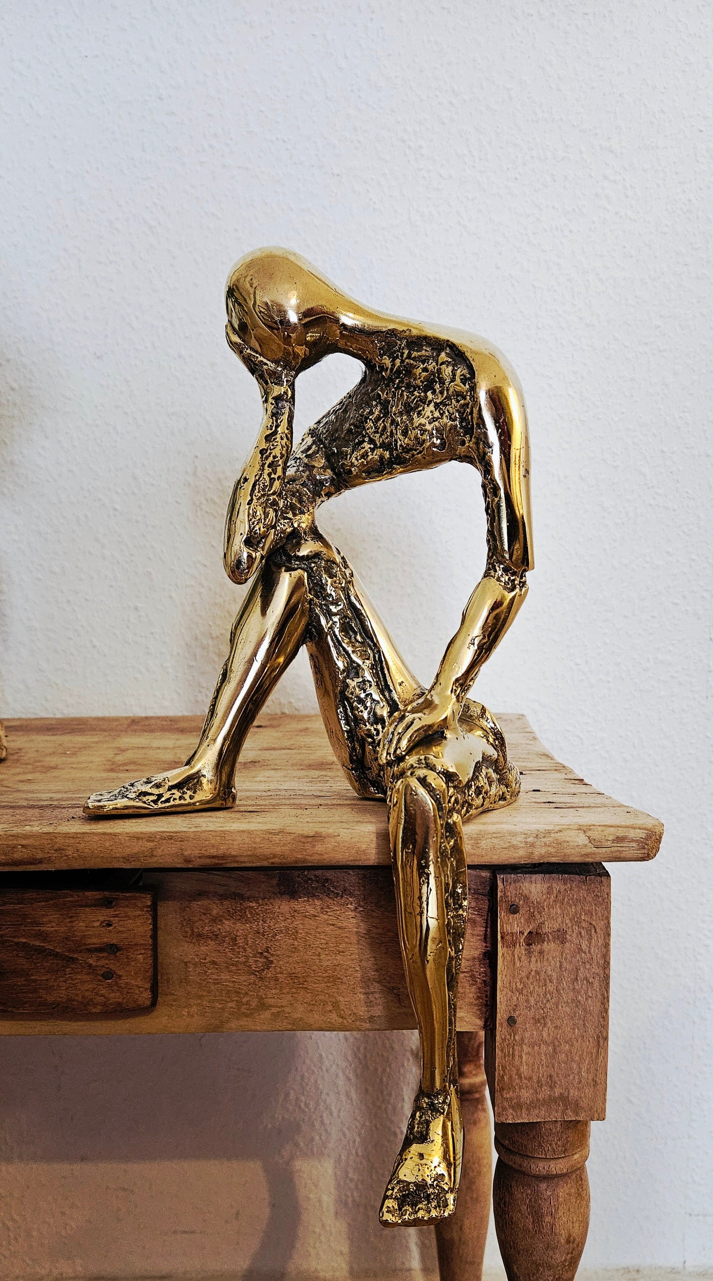 Penseur en bronze doré Tokolausanne