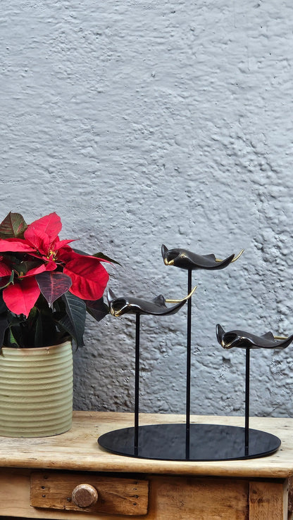 Sculpture trio Raies Manta en Bronze Tokolausanne