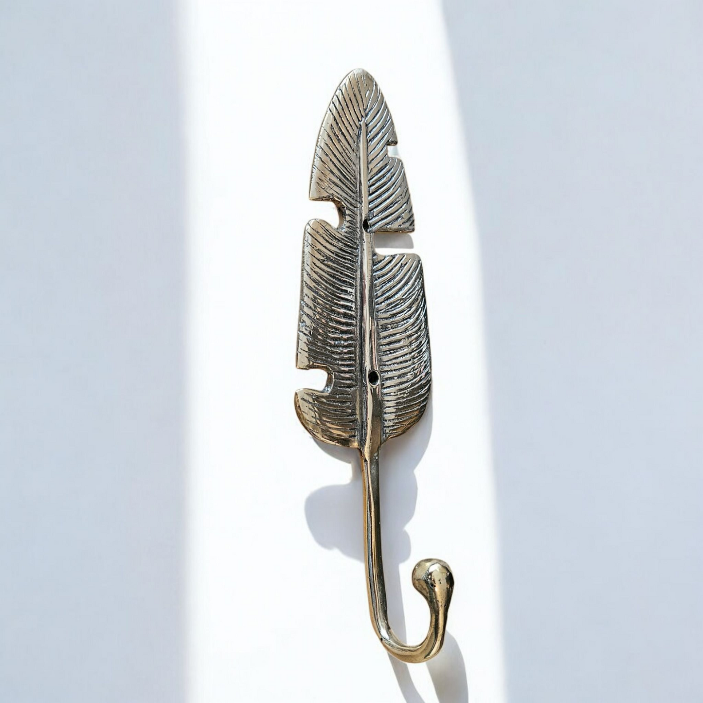 Crochet murale en forme de feuille de bananier, en bronze Tokolausanne