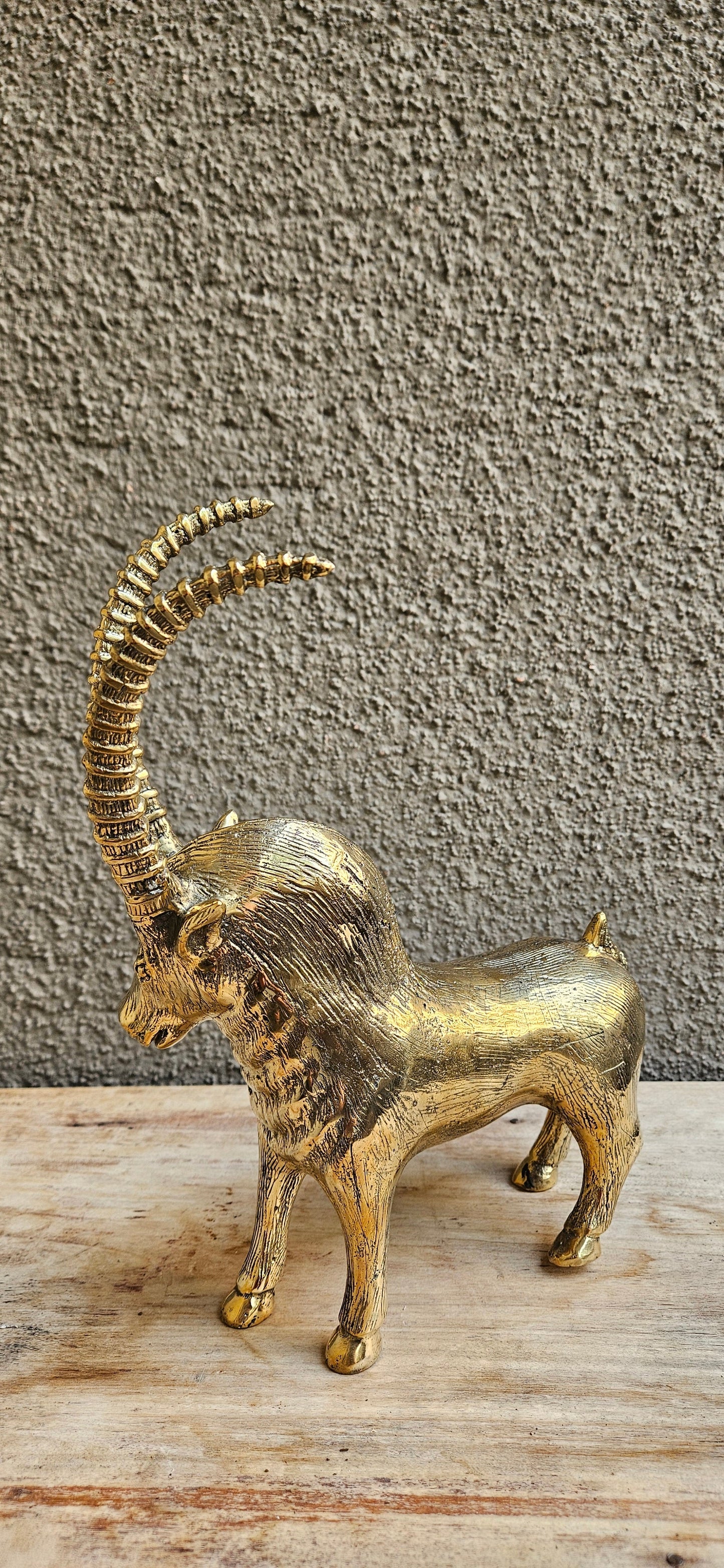 Bouquetin en bronze doré Tokolausanne