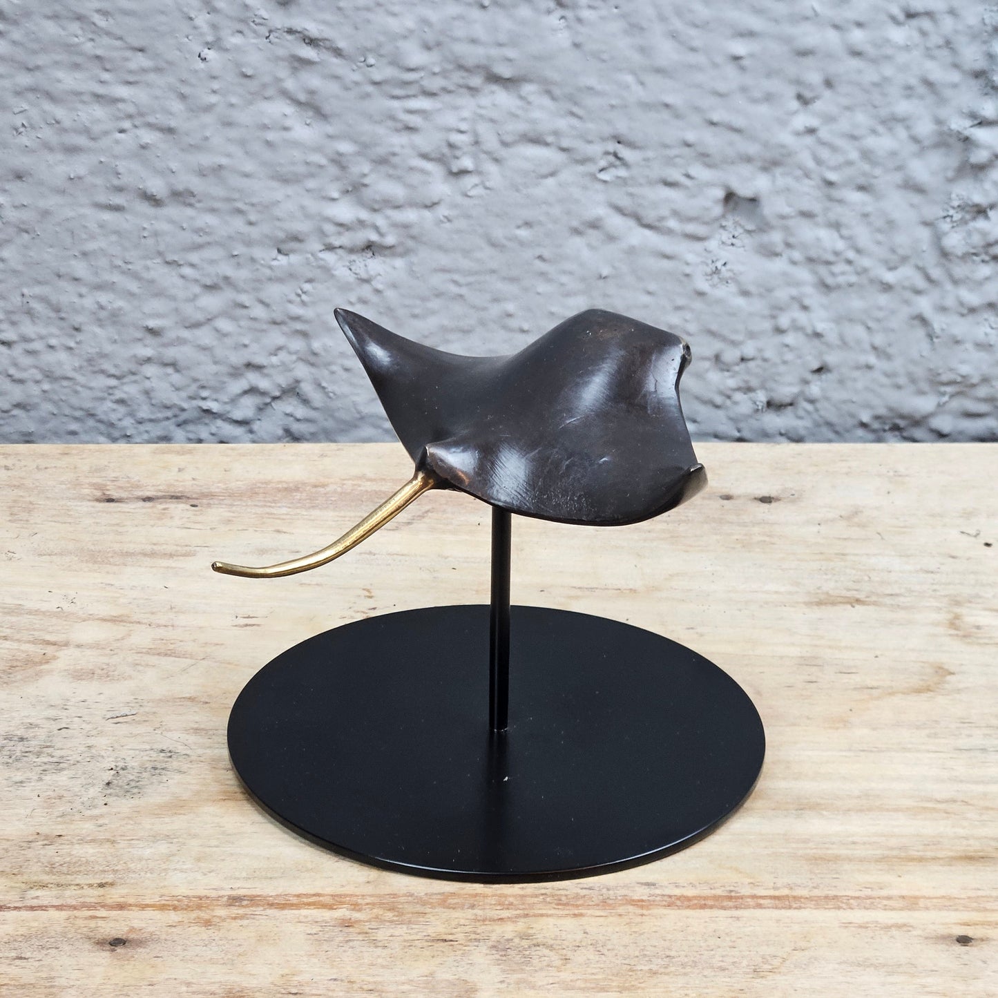 Raie manta en bronze Tokolausanne