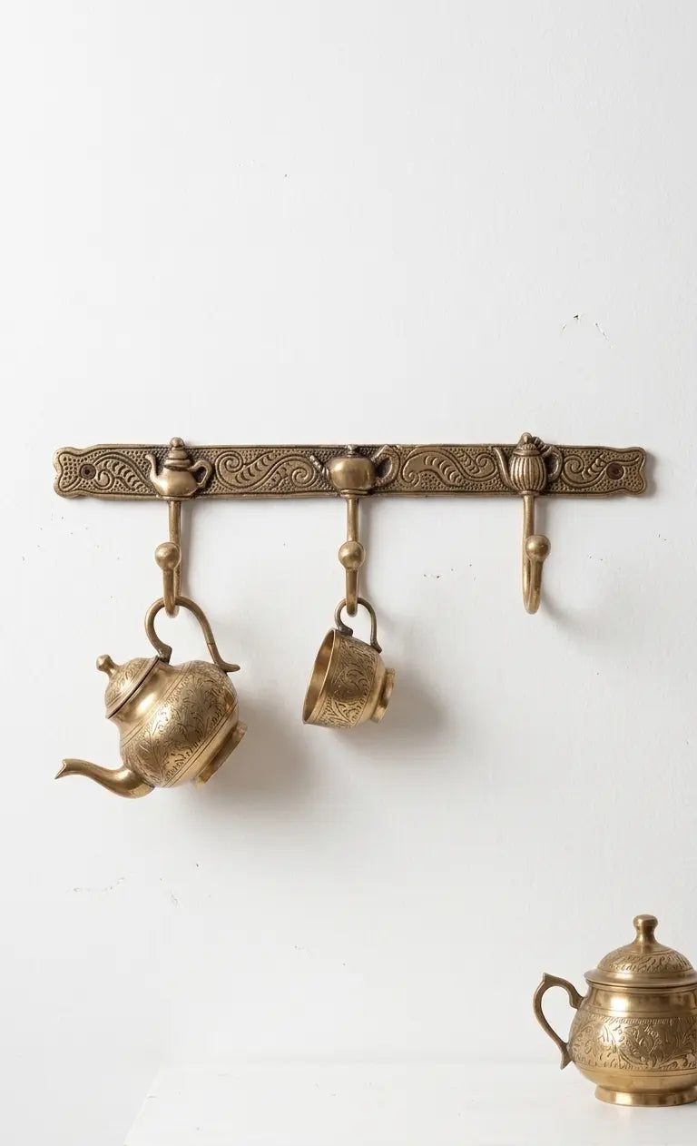 Patère murale style oriental en bronze, 3 crochets