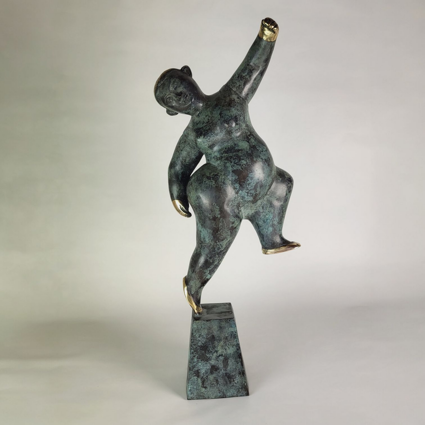 Statue en Bronze - Mouvement Gracieux et Joyeux Tokolausanne